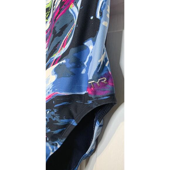 TYR Durafast Elite Women's Crosscut Tieback Swimsuit Transient Size 34 - Picture 2 of 6